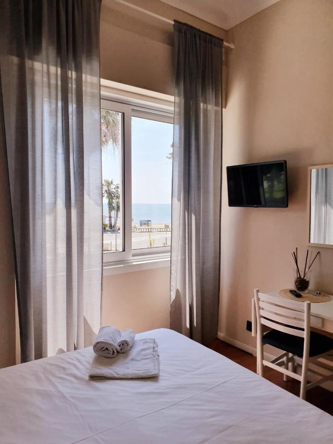 Vela Bianca H & R Hotel Diano Marina Buitenkant foto