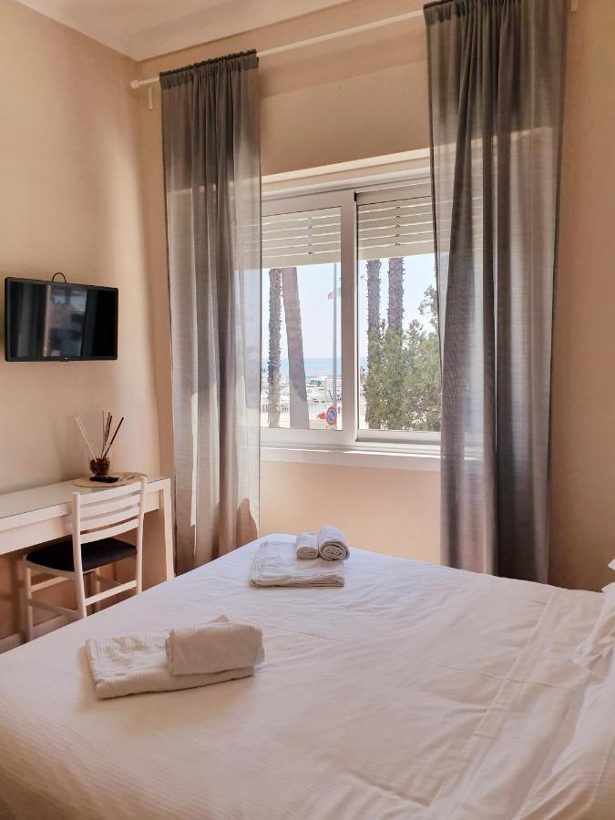 Vela Bianca H & R Hotel Diano Marina Buitenkant foto